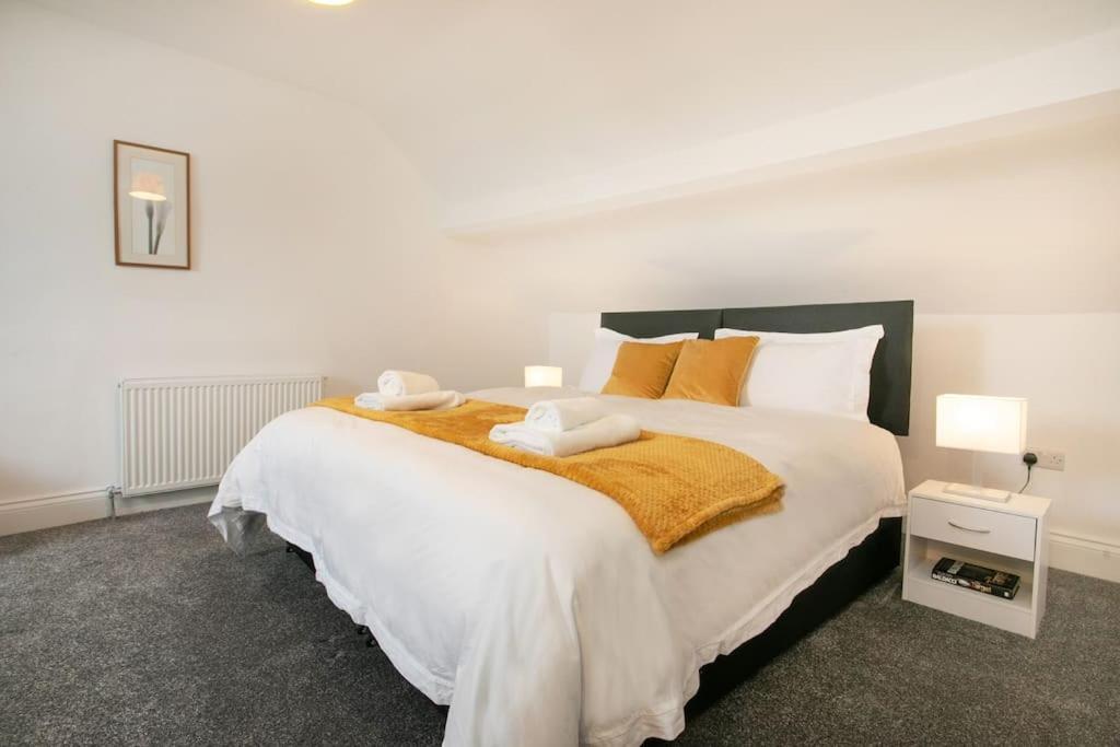 Cudworth House, Barnsley For Contractors & Families, Free Parking, High Speed Wifi Etc Villa Luaran gambar