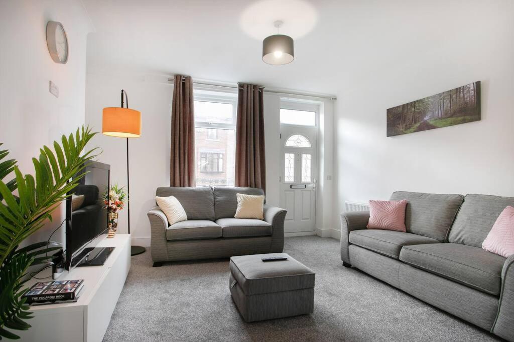 Cudworth House, Barnsley For Contractors & Families, Free Parking, High Speed Wifi Etc Villa Luaran gambar
