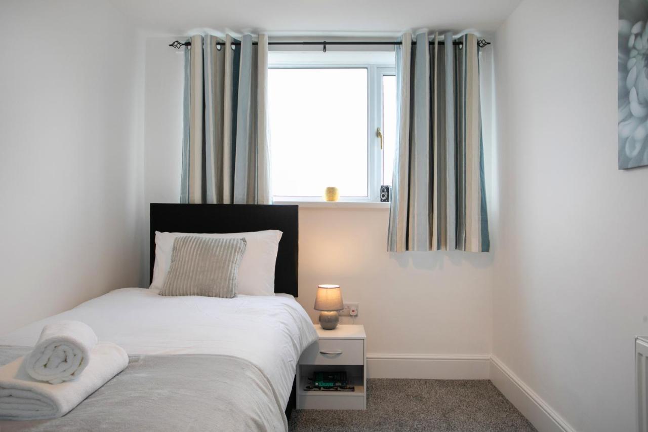 Cudworth House, Barnsley For Contractors & Families, Free Parking, High Speed Wifi Etc Villa Luaran gambar