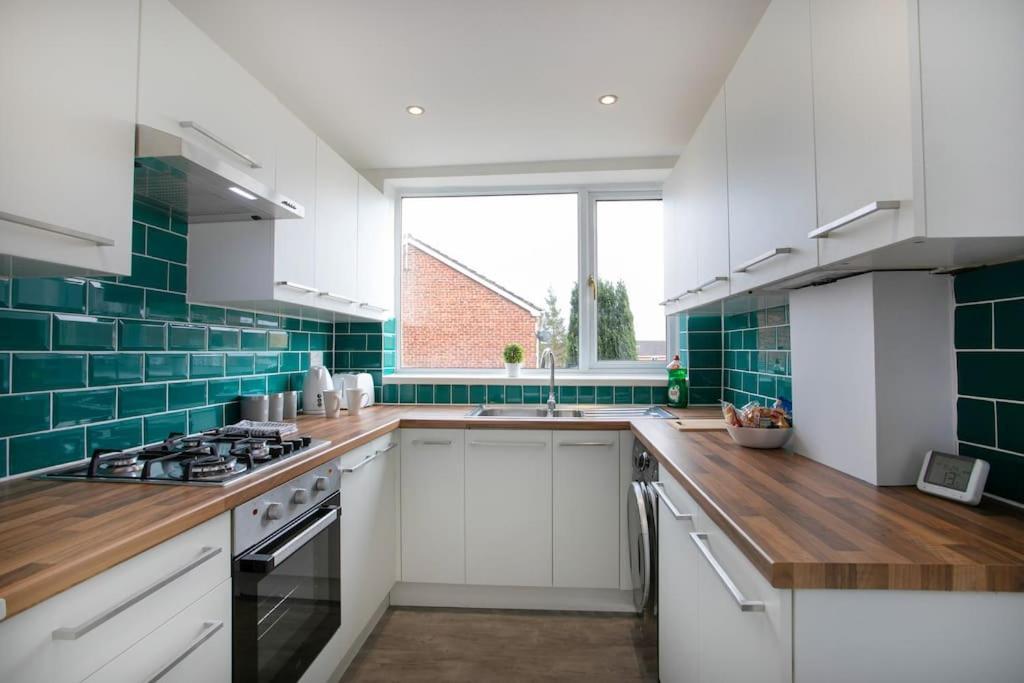 Cudworth House, Barnsley For Contractors & Families, Free Parking, High Speed Wifi Etc Villa Luaran gambar