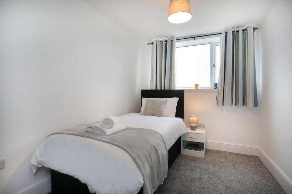 Cudworth House, Barnsley For Contractors & Families, Free Parking, High Speed Wifi Etc Villa Luaran gambar